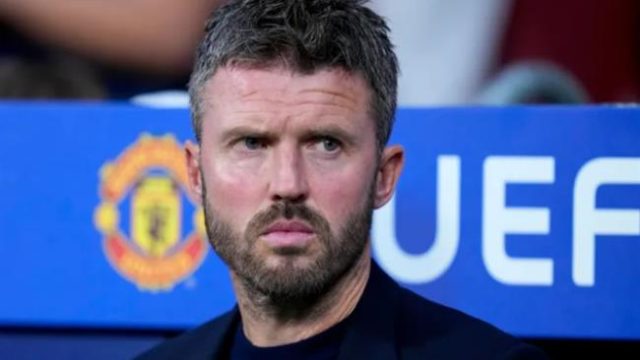 HLV Carrick tiết lộ phản ứng của cầu thủ Man Utd giữa khủng hoảng