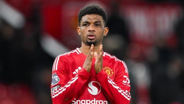 Amad Diallo có hành động khó hiểu khi rời Malaysia