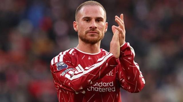 Glen Johnson bất ngờ khi Liverpool chưa gia hạn với Mac Allister