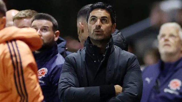 Arteta gửi thông điệp tới CĐV Arsenal sau cú sốc tại Carabao Cup