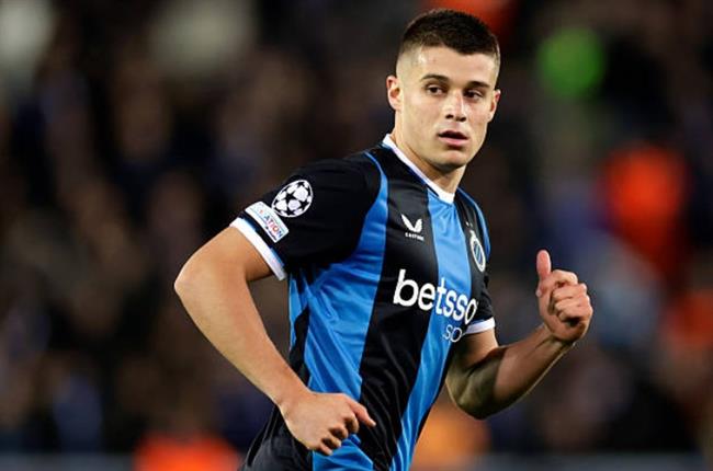 Arsenal và Man United theo đuổi tiền đạo của Club Brugge